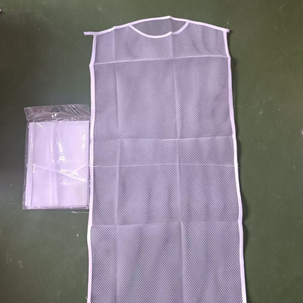 Windproof Pillow Drying Hanger – Mesh Net Pocket for Pillows & Cushions